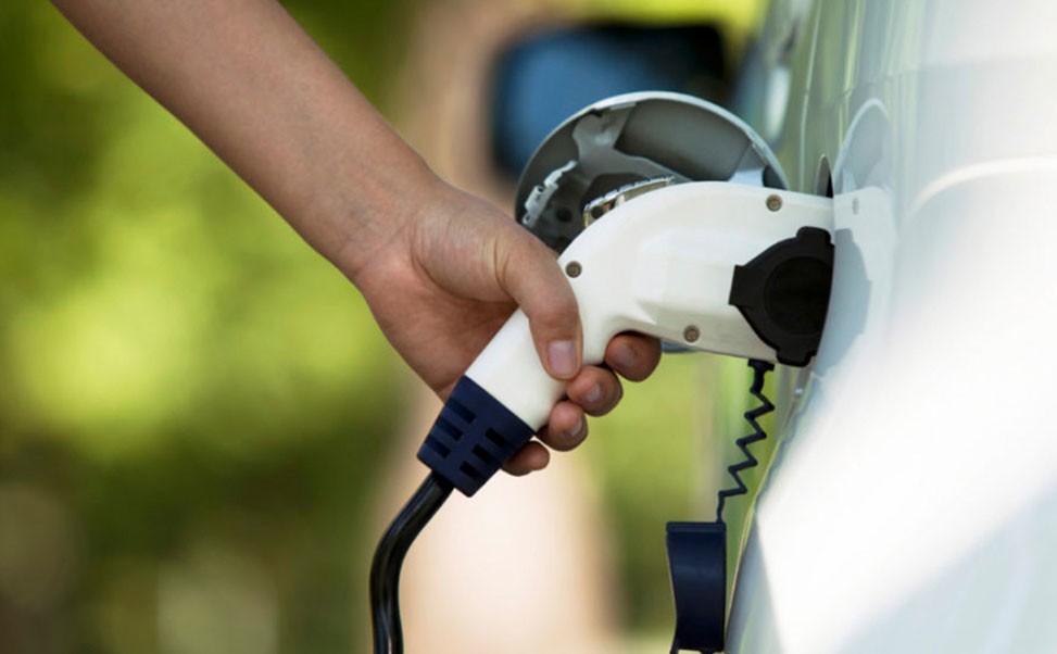 新能源充電樁家庭安裝與充電站商用市場(chǎng)需求分析